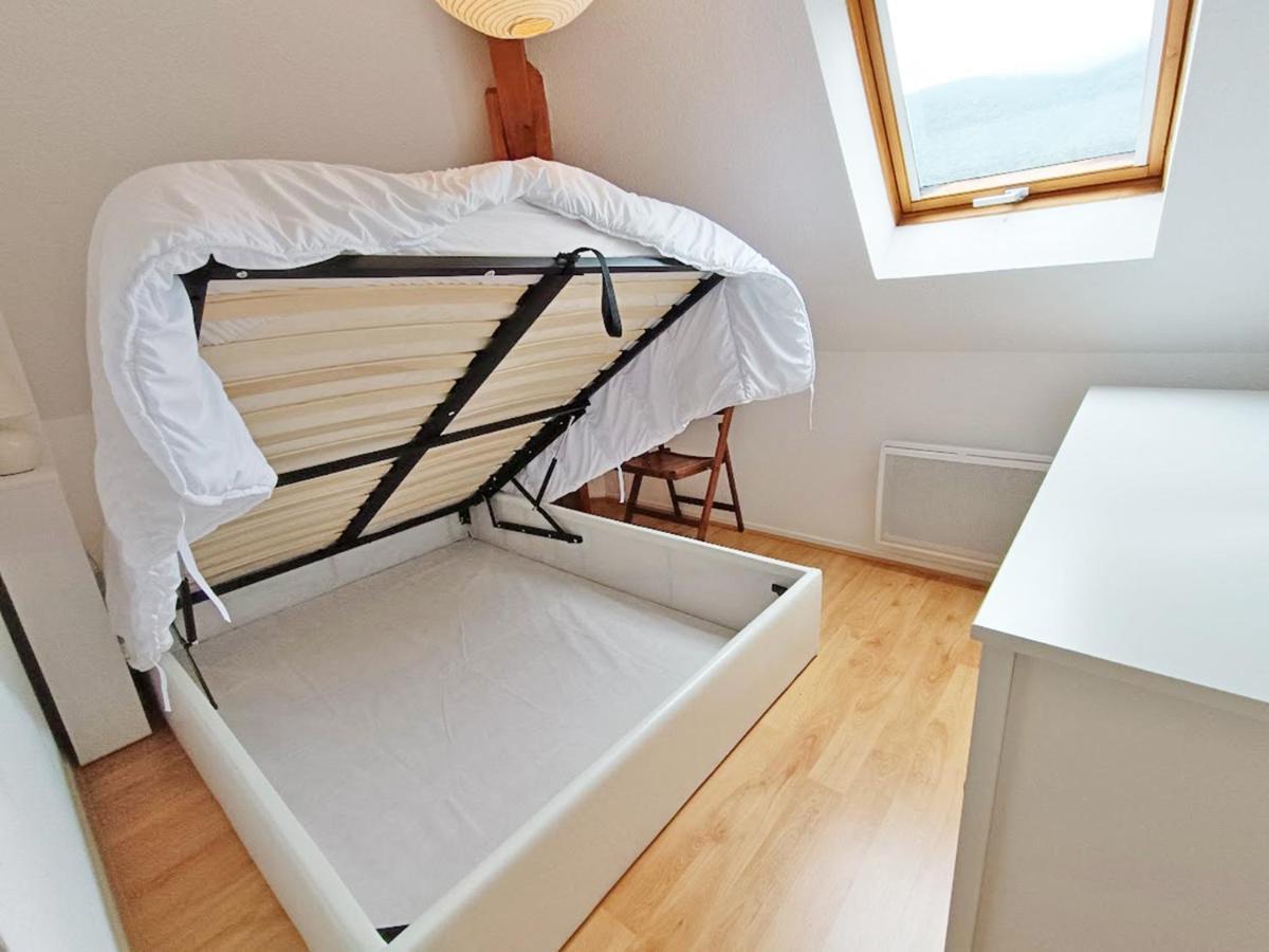 Chez Charlotte, T3 Duplex, Vue Montagne, Parking Gratuit, Ascenseur, 4 Personnes Apartment *