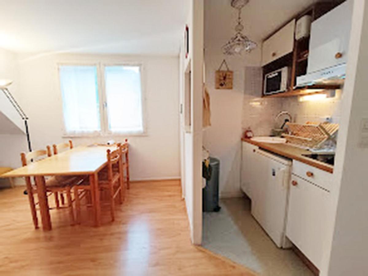 Apartment Chez Charlotte, T3 Duplex, Vue Montagne, Parking Gratuit, Ascenseur, 4 Personnes Bagnères-de-Luchon