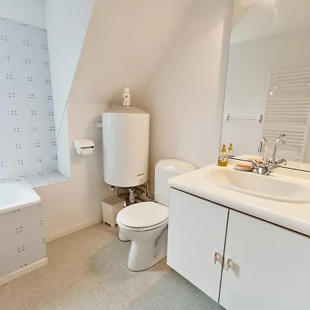 Chez Charlotte, T3 Duplex, Vue Montagne, Parking Gratuit, Ascenseur, 4 Personnes Apartment Bagneres-de-Luchon Exterior photo